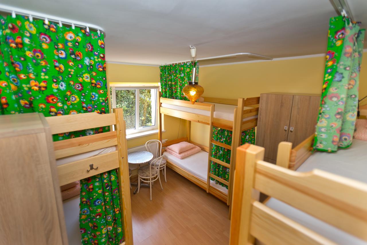 Easy Rider Hostel วรอตซวาฟ ภายนอก รูปภาพ